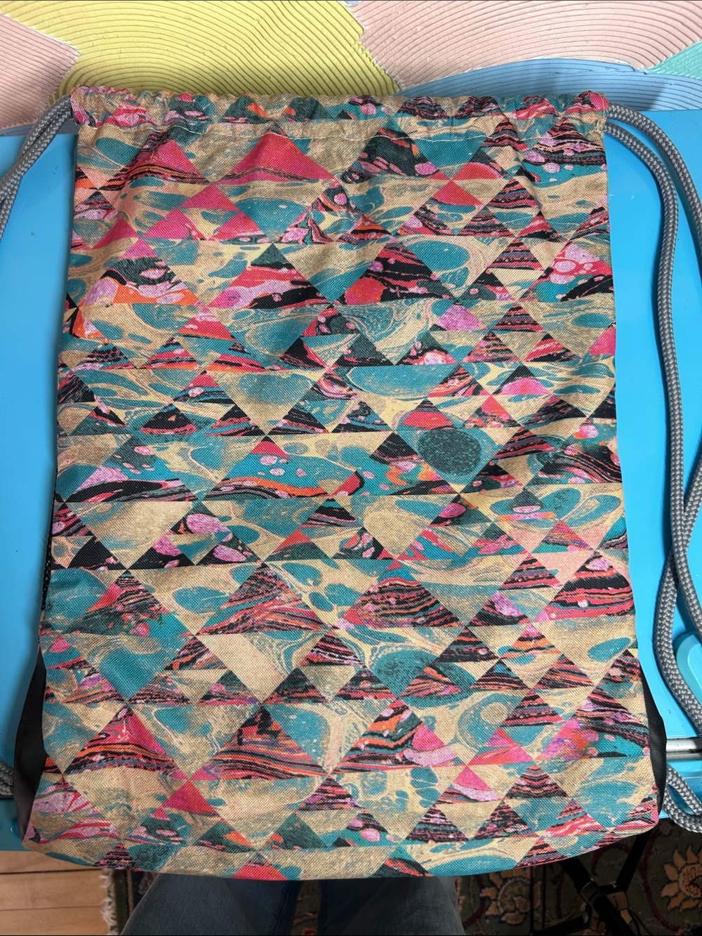 Silver Drawstring Backpack with Accent Print - Picture 4 of 12